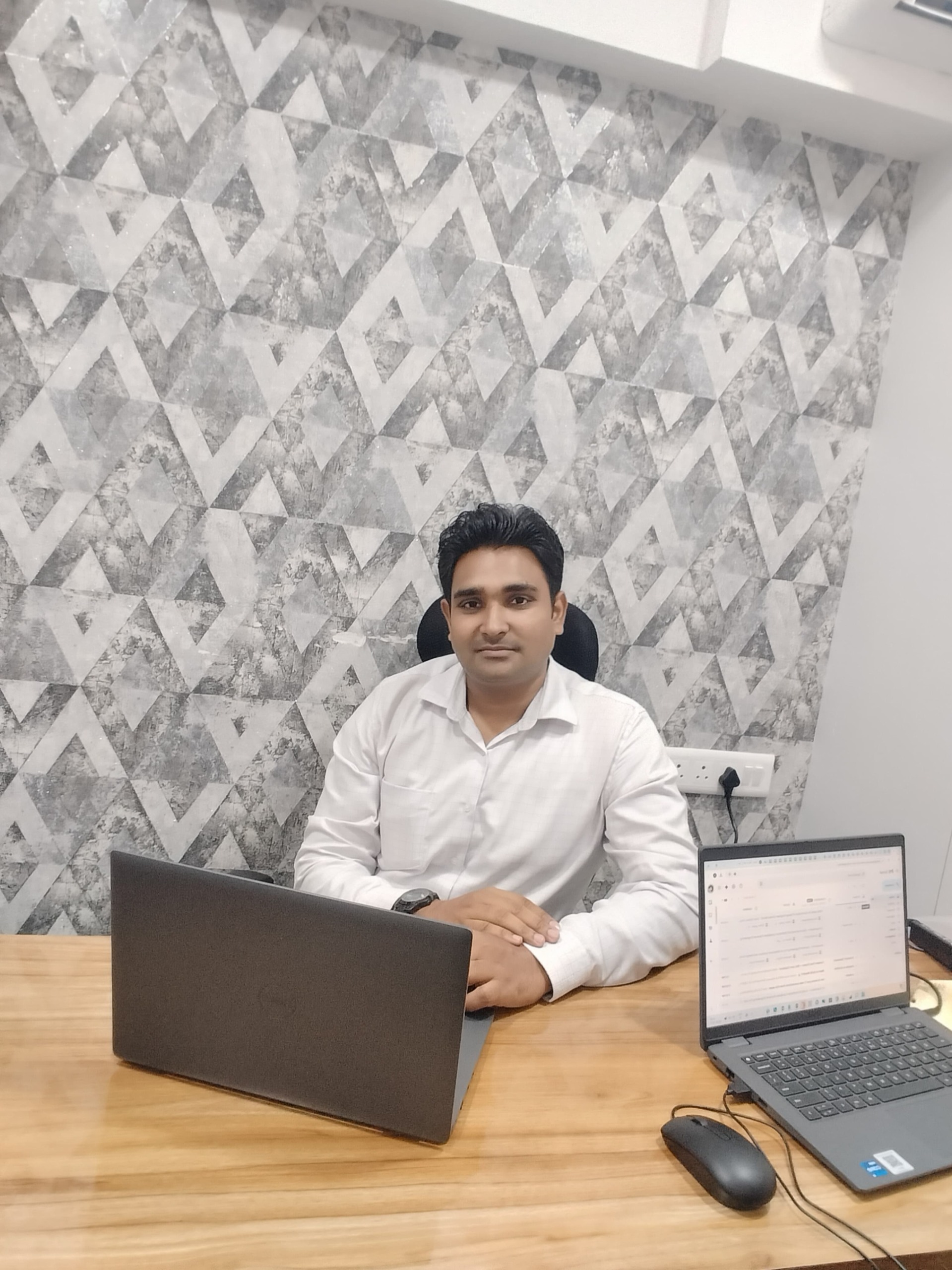 Dr Santosh Ramagya Mallah